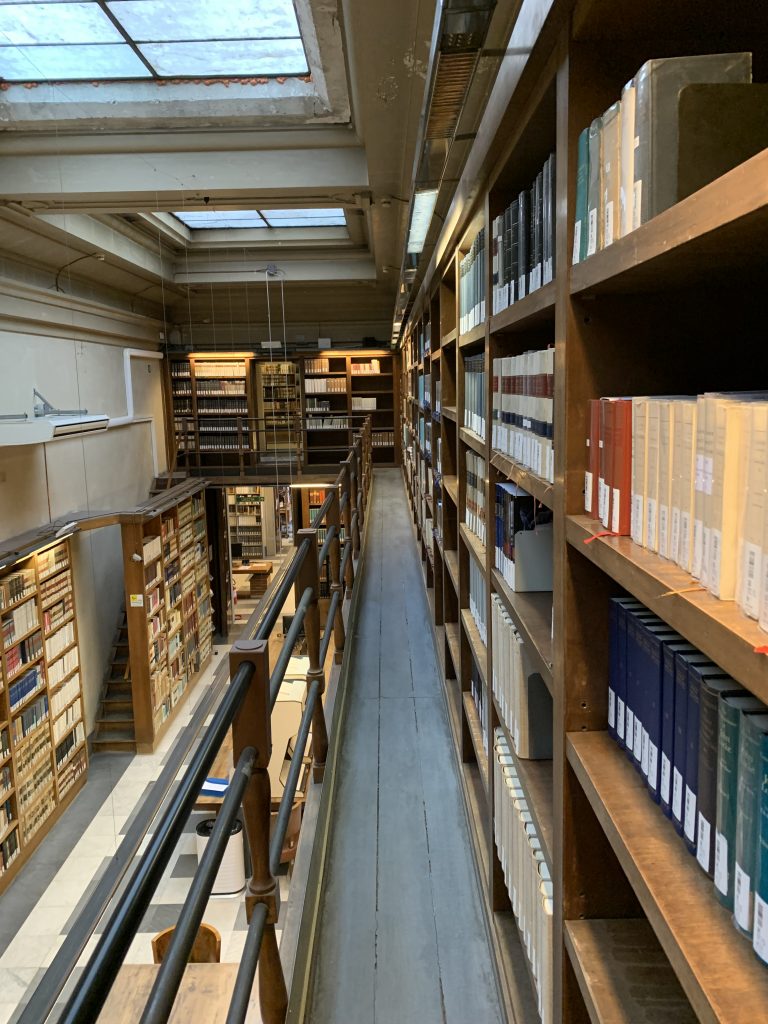 Distribuzione del materiale antico